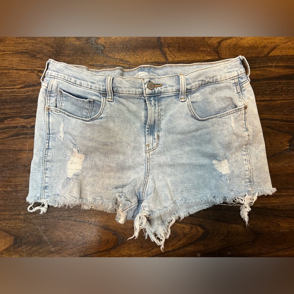 Boyfriend style Old Navy denim Shorts - Picture 1 of 4